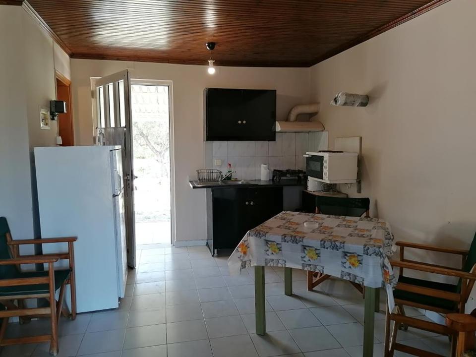 Agia Marina Studios, B Kalipádhon Buitenkant foto
